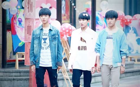 校草！TFBOYS拍网剧 穿制服青春阳光