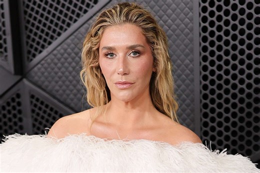 Kesha celebrates Earth Day (a couple days late) with nude beach photos and a musing about aliens