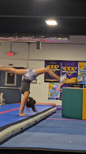 The Exact Drills I Use to Clean Up Messy Aerials #TumblingDrills #CheerTips #GymnasticsCoach
