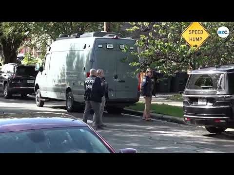 Homeland Security officers at the Washington DC residence of Rep Ilhan Omar after raid