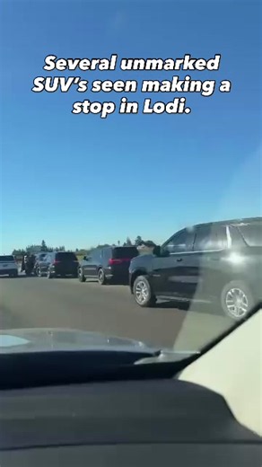 Several unmarked cars make a stop this morning in Lodi down Westlane between Armstrong Road & Harney Lane. #lodi #california