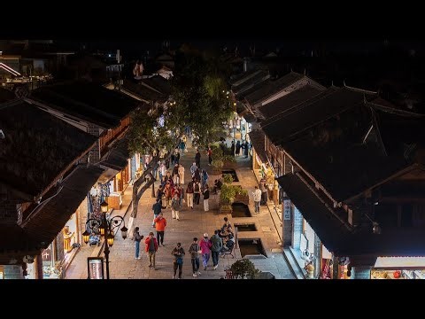 Live: Overlook Yunnan Province's Dali Ancient City from historic South Gate Tower