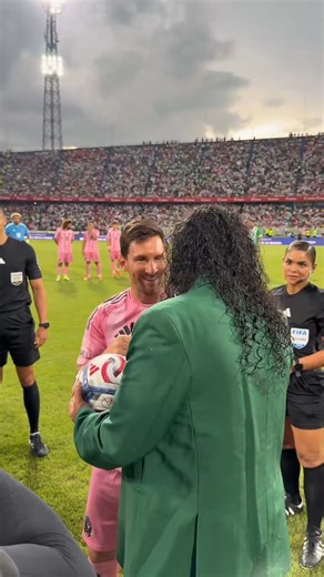 Football, nostalgia and Messi! 😍 🔥 Inter Miami’s visit to Medellín delivered a truly special moment, as Lionel Messi set up René Higuita for an attempt at his iconic scorpion kick. 🎥 (via Inter Miami Instagram) | beIN SPORTS USA