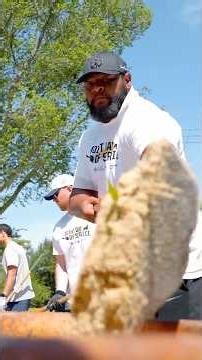 Deuce McAlister, Saints, Ochsner volunteer in Joint Day of Service #saints #nfl #shorts