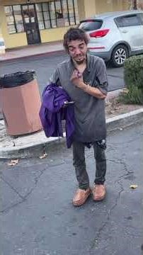 Mighty Ducks Shaun Weiss offers help to Ned's declassified Tylor chase.