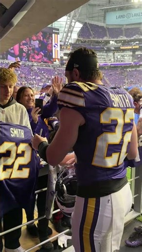 Harrison Smith thanks Vikings fans after win over Packers
