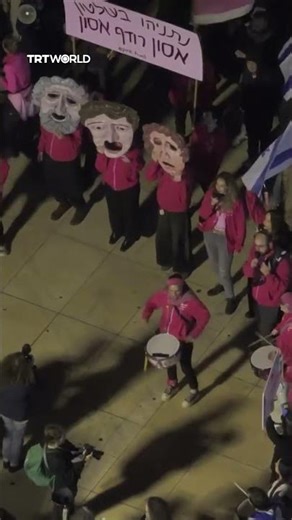Israelis protest against the Netanyahu govt in Tel Aviv