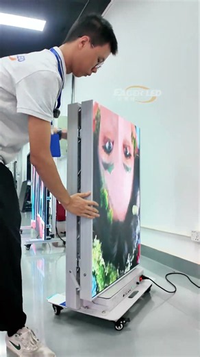 Once unfolded, the surface fits together seamlessly. #eagerled #leddisplay #ledscreen #ledwall