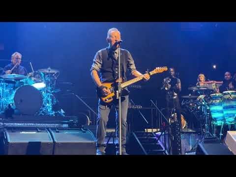 Streets of Minneapolis, Bruce Springsteen & The E Street Band, April 7, 2026, Kia Forum, Pit Shot