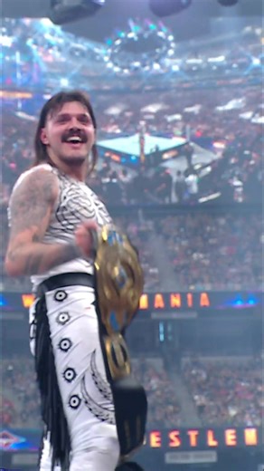 ⏪ 2025: Love him or hate him, #DominikMysterio winning the #ICTitle might be one of the greatest #WrestleMania moments of the decade! 🌐🔥 | WWE