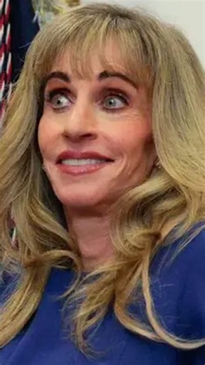 Why Does Everyone In The White House Look Scary?