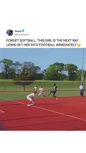 she's playing the wrong sport 🤣