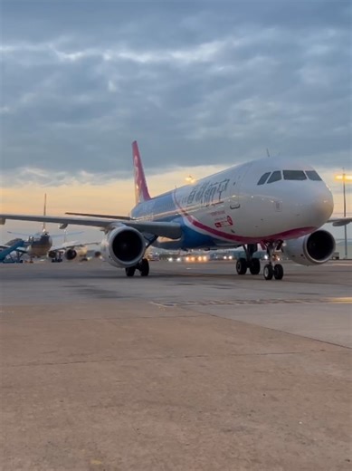 Hành Trình Airbus A320 của Spring Airlines Đến Tân Sơn Nhất