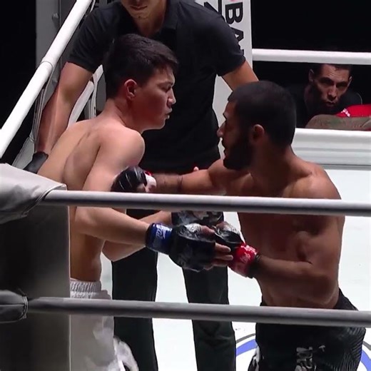 Don't blink 👀 Waldimir Britez gets the finish in just over a minute at ONE Friday Fights 140!