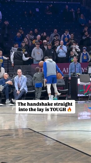 There was no way Steph was missing that lay 🤝🎯 | theScore
