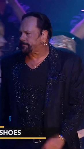 Turning up the music and dancing our way into the new year 🕺🏻✨ | KC and The Sunshine Band