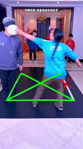 ⚡ Crazy Floor Step Challenge! Who Makes The Wrong Move?! 😱🔥 #FamilyGames #KidsGames