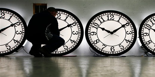 When do we fall back? When is the time change fall 2026