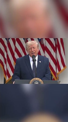 🥴👀 Trump shouts out Nicki Minaj as "so hot" during recent speech.