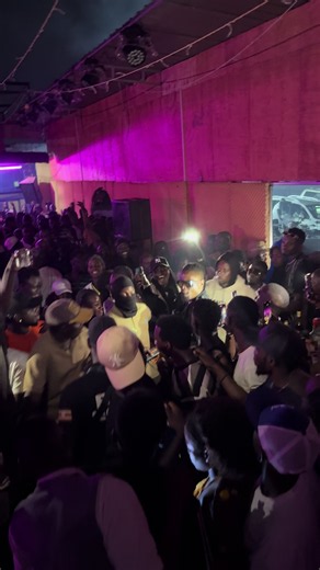 🔥 WEASEL IN THE BUILDING! 🚀🎤 The energy is unmatched, the vibes are on another level, and the night just got bigger! 🔥💯 #WeaselInTheBuilding #LiveVibes #InvasionFridays #AdereLounge