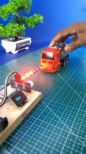 DIY RGB Distance Radar with Arduino! 🔥