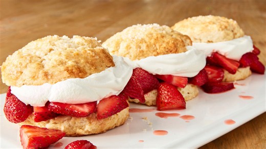 The best way to make strawberry shortcake ahead of time