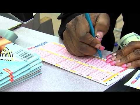 Major jackpots up for grabs - Mega Millions climbs to $637m,   Powerball is $478m