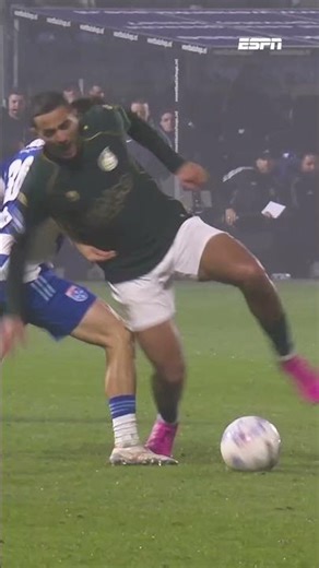 Mohamed Ihattaren 😘 Ryan Thomas 🫂