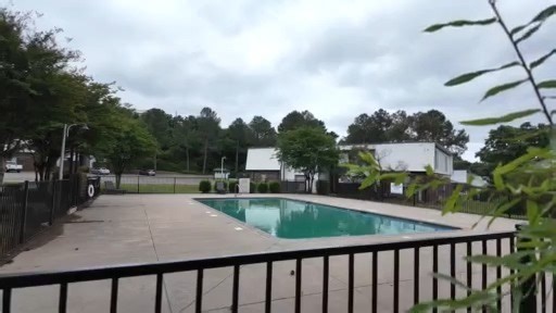 Neighbors react after 4-year-old is found dead in North Little Rock apartment pool