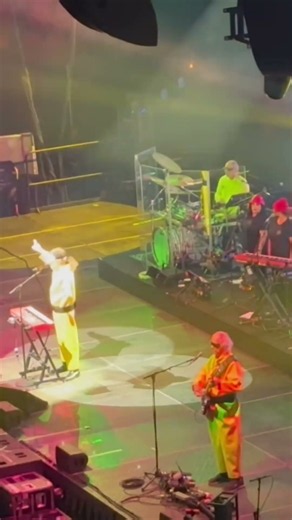 Weird Al Yankovic- Dare to be stupid (Live in Green Bay,WI) 10/16/2026