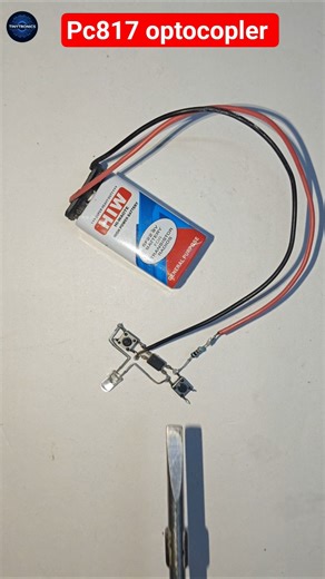 😱 Ek Button ON, Dusra OFF – Smart Latching Circuit #electronics #diyproject #shorts