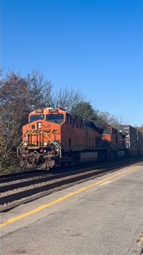 CSX I072 rips through Amsterdam, NY with a BNSF duo including a H1 dash 9 #1029!!!!