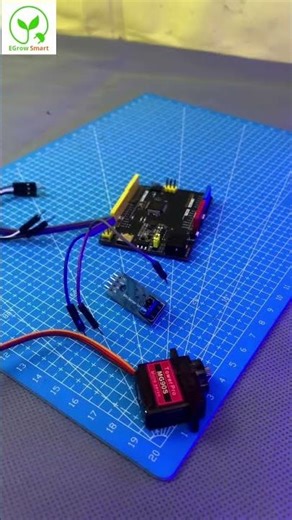 Smart Dustbin using Arduino UNO | Automatic Trash Can Project 🤖