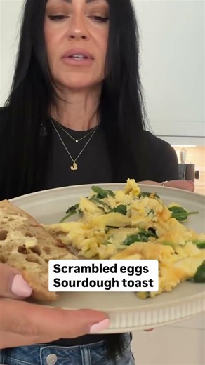 Realistic full day of eating as a 50 year old women losing fat and gaining muscle at the same