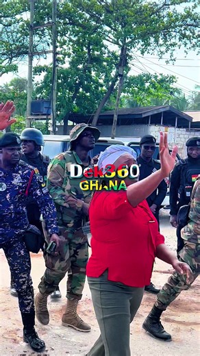LIVE |Residents of La express their displeasure with the sitting Member of Parliament for La Dadekotopon, Hon. Rita Odoley Sowah. Follow @dek360ghana for updates #dek360ghana #news #trend #fyp