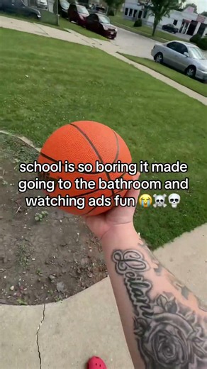 it makes boring seem fun 😭🙏🏼