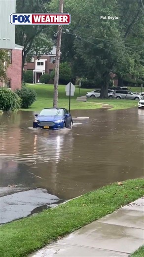 🚗 🌧️WET TRAVELS: A Resident In White Plains, New York, Was Able To Escape Flooding As Heavy Rainfall