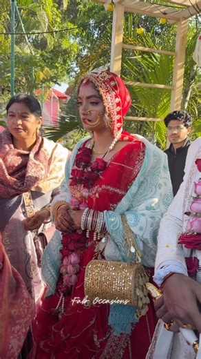 Family Funny Acting during Bride's Vidai | Fake Cry | Wedding Fun | Family Moments | Bridal Lehenga