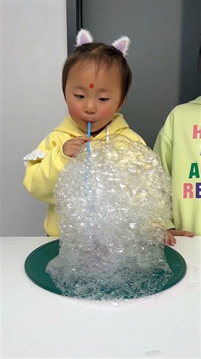 Bubble Blowing Challenge! #FunFamily #Magic #LifeHacks