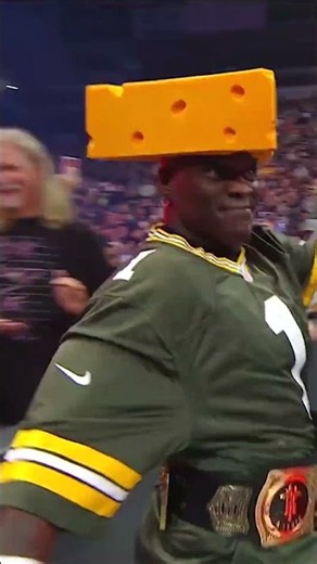 R-Truth is a cheese head 🧀