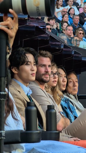 Rent-free AO Moments: No. 2 The annual ritual of watching stars get starstruck watching the #AusOpen 🥰 | Australian Open