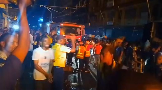 Inferno Hits 22-Storey Building in Marina Lagos Fire fighters and emergency responders are battling the inferno that engulfed a 22 storey building (Great Nigeria Insurance House) in Lagos. Parts of the high-riser have collapsed due to the intensity of the fire, which is now spreading to two nearby buildings. Preliminary reports by the Lagos State Fire and Rescue Service and the Lagos State Emergency Management Agency (LASEMA) indicate the fire started from one of the apartments on the 4th floor.