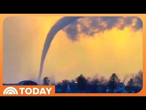 Tornadoes Sweep Across Midwest as Spring Warm-up Intensifies