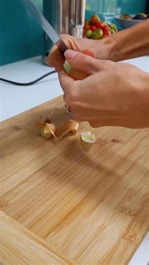 ♻🍏🥕 The weekly food waste collection service is starting this week for residents in the first phase of the rollout. ✅ Watch this video to find out why this service is being introduced, and a step-by-step of what you need to do. Want to know when the service starts for you? Visit www.greatercambridgewaste.org and type in your postcode. You can also find more information on the food waste collection service. | Greater Cambridge Recycles