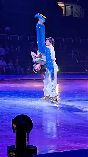 Jasmine & Aladdin Break It Down at Disney On Ice! ✨🕌⛸️