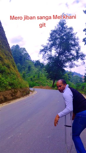 Happy Dashai touching song clip — Mero jiban sanga Mel khani git