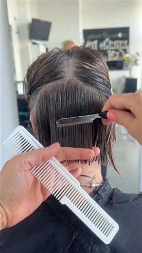 EASY TECHNIQUE SHORT RAZOR HAIRCUT! ✂️🔥🔥🔥 #razorhaircut #haircut #shorthaircut #hair #bob