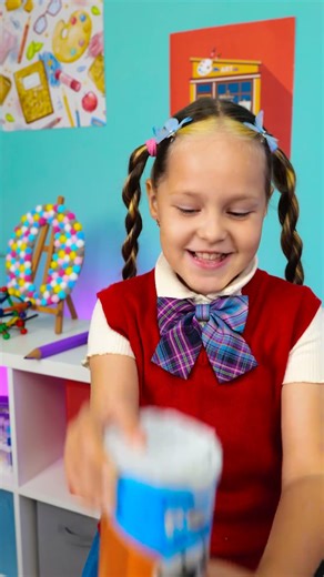 🎒 NO SNACKS AT SCHOOL? Check That FUZZY CASE! #shorts #kids