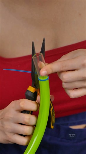 Craft a Tiny Level Tool for Your Workshop: Easy DIY Hack!