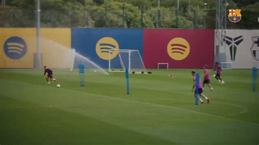 Set the ball back. Then play it in behind. A simple but powerful way to score by exploiting defensive lines reacting to the backward movement of the ball. When the ball goes back, defenders step up. That moment creates space. Attack it with a well-timed run and a vertical pass. 👉 Manipulate the line. 👉 Trigger the reaction. 👉 Attack the space. Football is about timing — not just speed. #fblifestyle | Pedro Mendonça